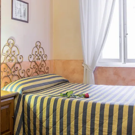 Hotel Monica-3