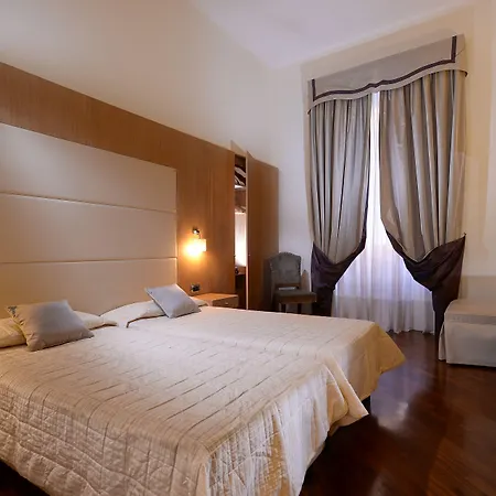 Hotel Golden-2