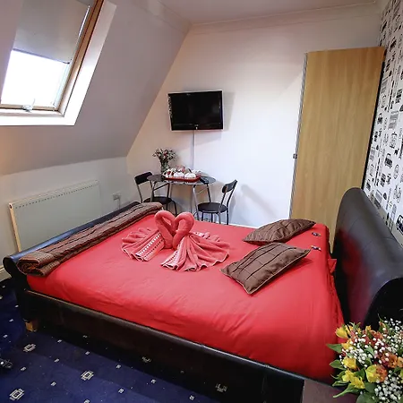Beaconsfield Hotel-3