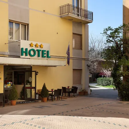Parking Hotel Giardino-3
