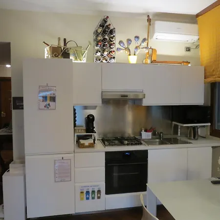 CASA BATTISTI MESSINA Guest House in centro città, ideale per FAMIGLIE o GRUPPI-2