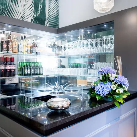 Boutique Centrale Palace Hotel-3