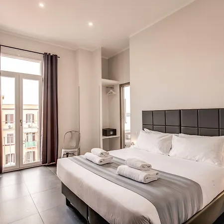 Floor 6 Boutique Rooms By Dot Suites-2