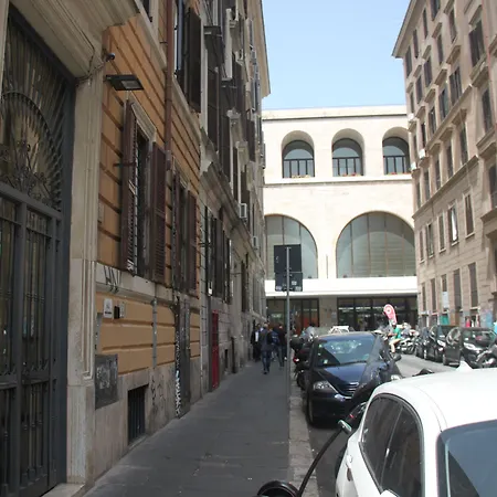 Roma Vespahouse-2