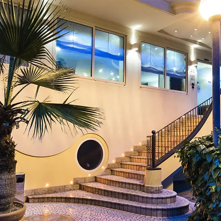 Residence Queen-2
