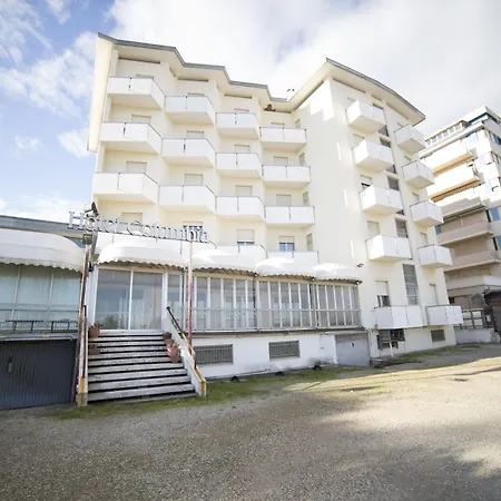 Hotel Columbia Frontemare-2