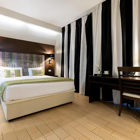 Chic&Town Luxury Rooms Piazza del Popolo-2