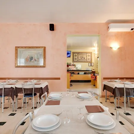 Hotel Numi-2