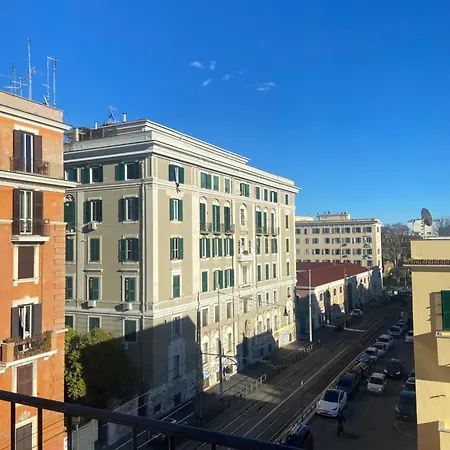 Hotel Center 1-2