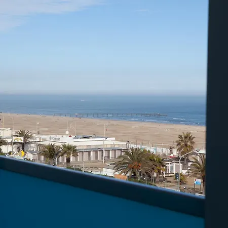 Momo Seaview Hotel-3