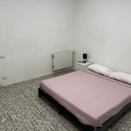 Dazio Exclusive Rooms-3