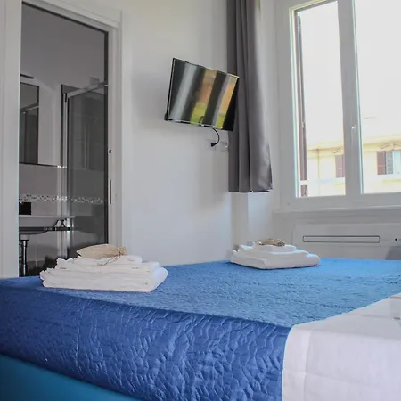 Sunnycornerinrhome-3