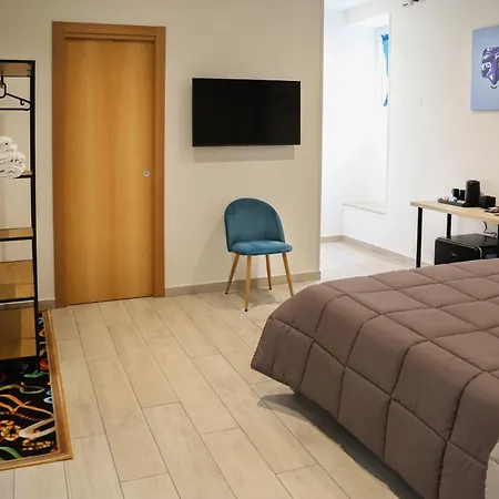 5 Santi Rooms-3