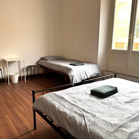 THE SHUTTLE ROOMS - al porto - fortezza - vicino Prefettura-3