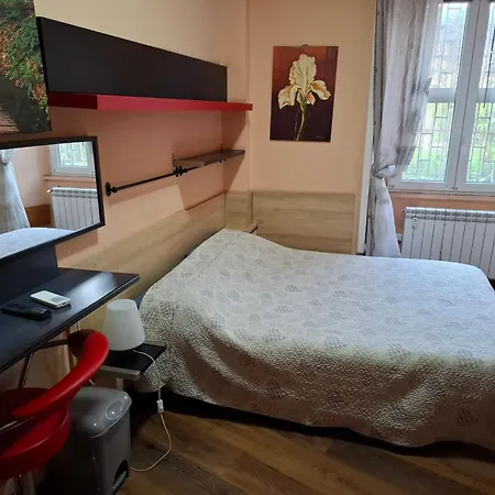 Gina B&B-3