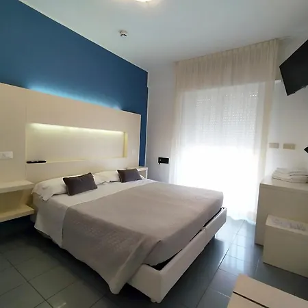 Hotel Desire'-2