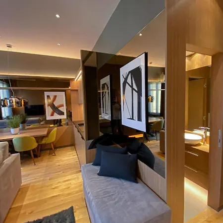 Luxurious Apartments In The Center Of Rome-2