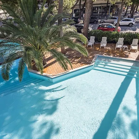 Hotel Corona Milano Marittima-2