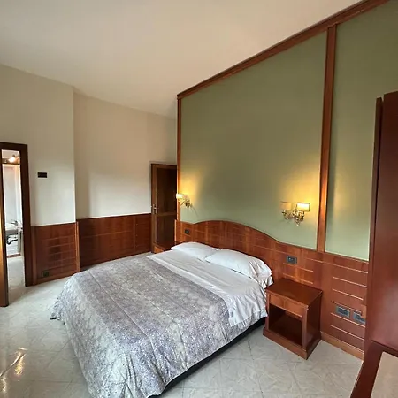 Hotel Quadrifoglio Roma Eur-2