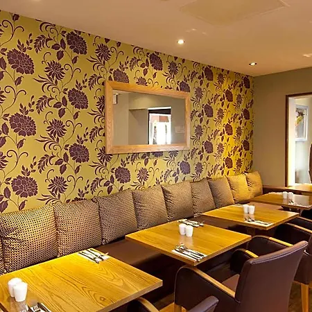 Premier Inn London Hanger Lane-2