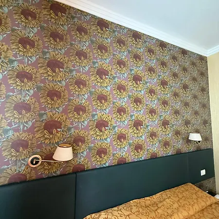 Hotel Montreal-2