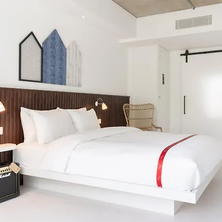 Ruby Zoe Hotel London By Ihg-3