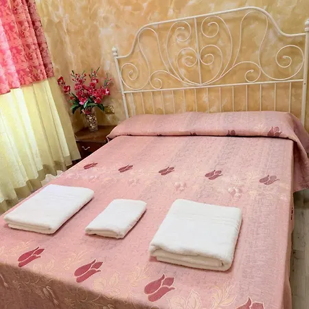 Roma Guest House-3