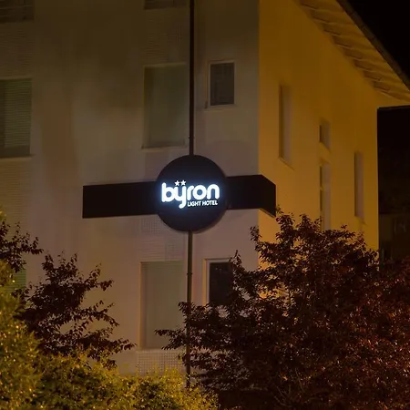 Hotel Byron solo per giovani-2