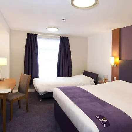 Premier Inn London Euston-3