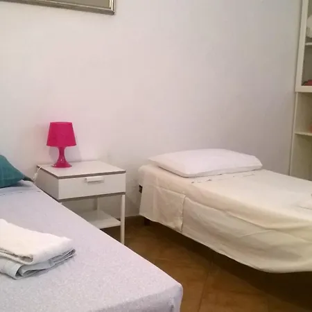 Rita Room-2