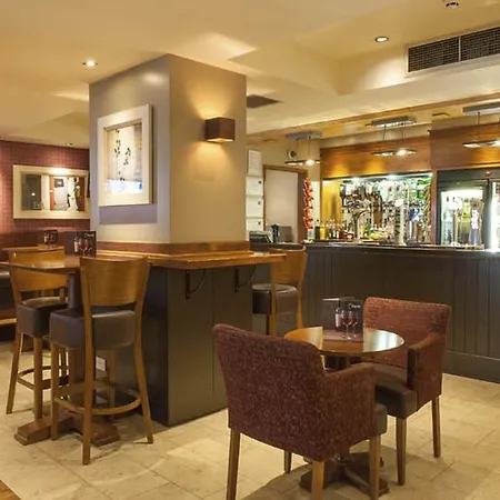Premier Inn London Tower Bridge-2