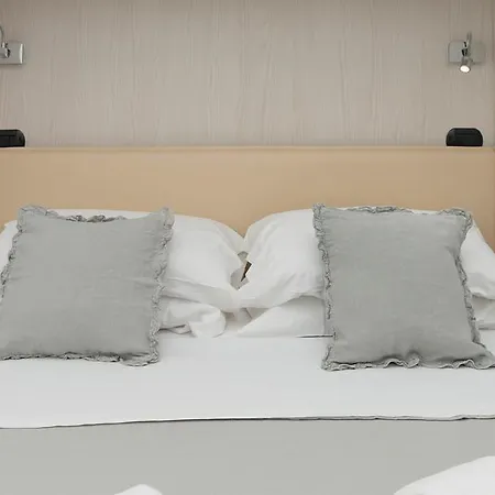 Andenis Luxury House-3