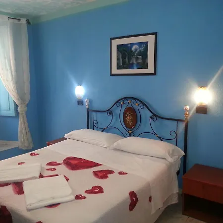Roxena House-3