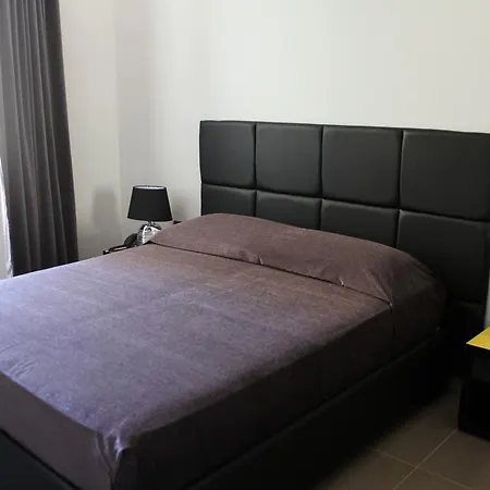 Gramsci Luxury Rooms-2