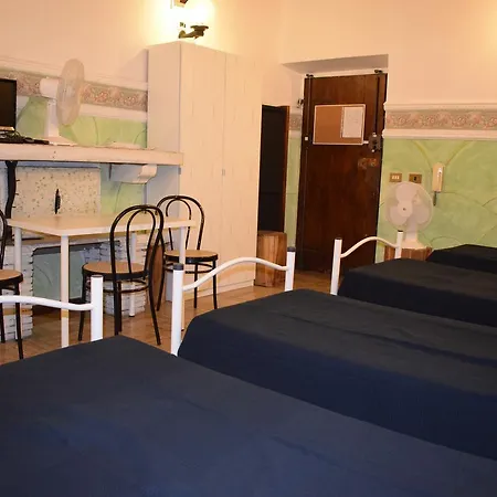 Sandy Hotel-2