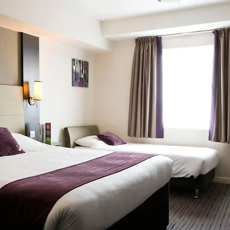 Premier Inn London Brixton-3