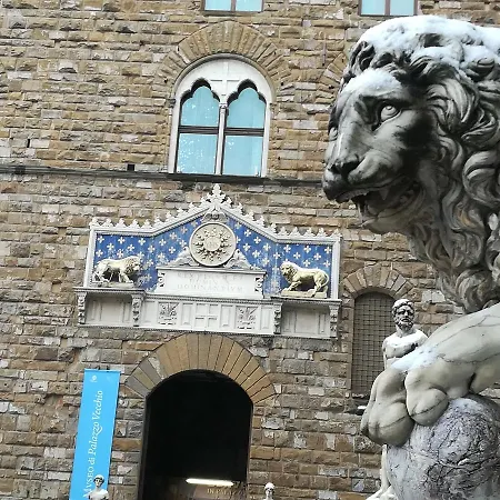 Lost In Florence-3