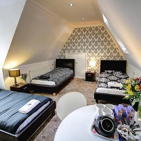 Beaconsfield Hotel-2