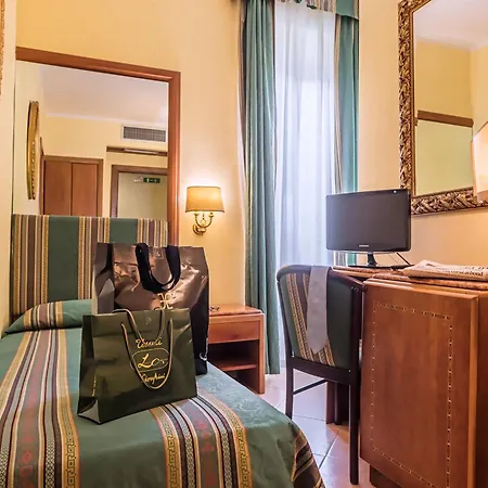 Raeli Hotel Noto-2