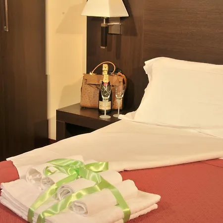 Hotel Versailles-3