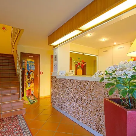 Hotel Deborah-3