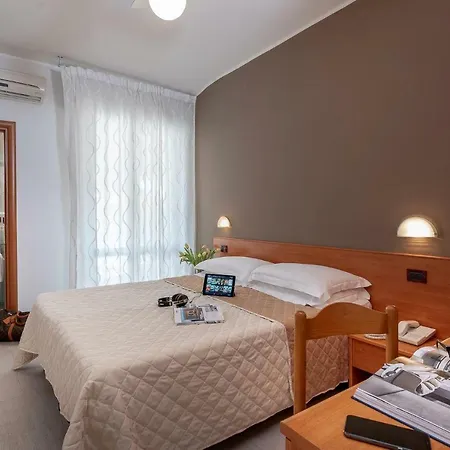 Hotel Pierre NUOVA GESTIONE-3