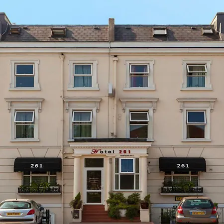 Hotel 261-2