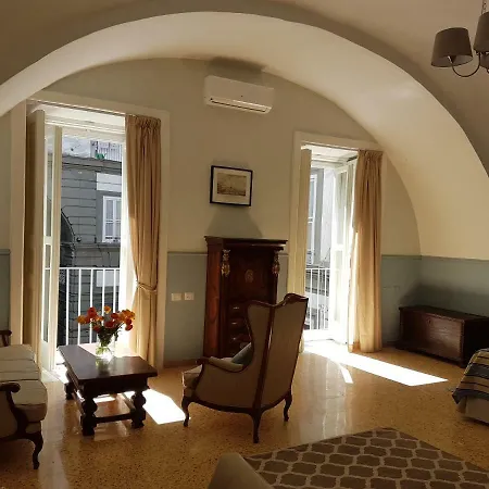 Aragonese Luxury Rooms-2