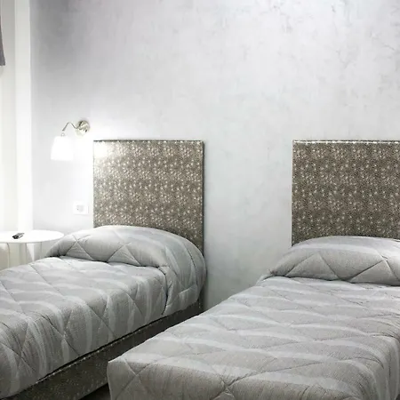 Tibur Star Guest House-3