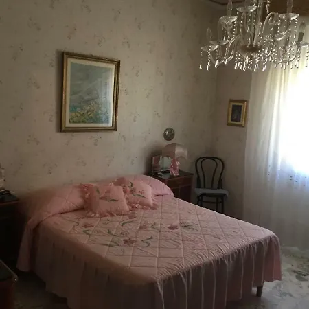 Vintage Room-2