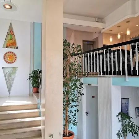 Hotel Cosmos-2