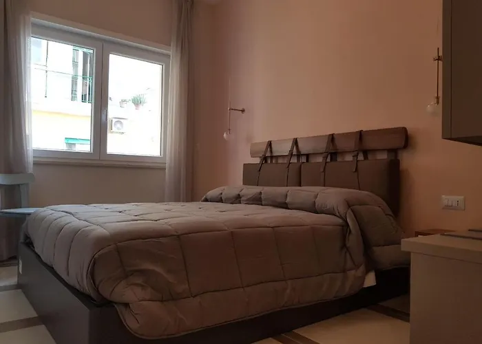 Bed and Breakfast Euforia Napoli - Tre Sedi - Three Locations