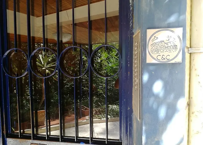 Hotel EconomiciC&C Bedrooms