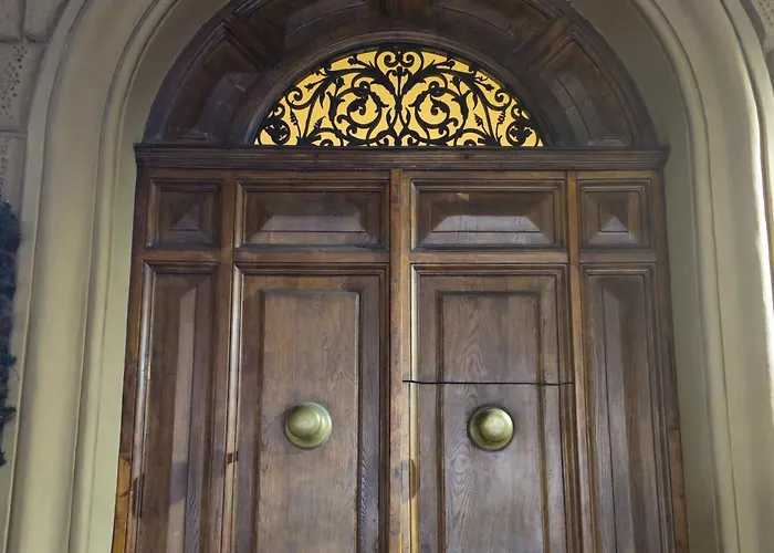 285 Vatican Lodge Roma